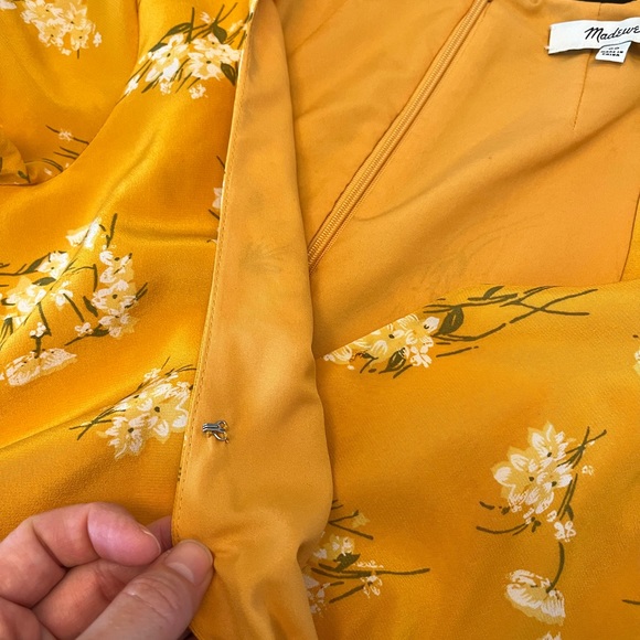 Madewell Silk Maxi Wrap Dress in Butterfly Garden, size 00 - Picture 12 of 13